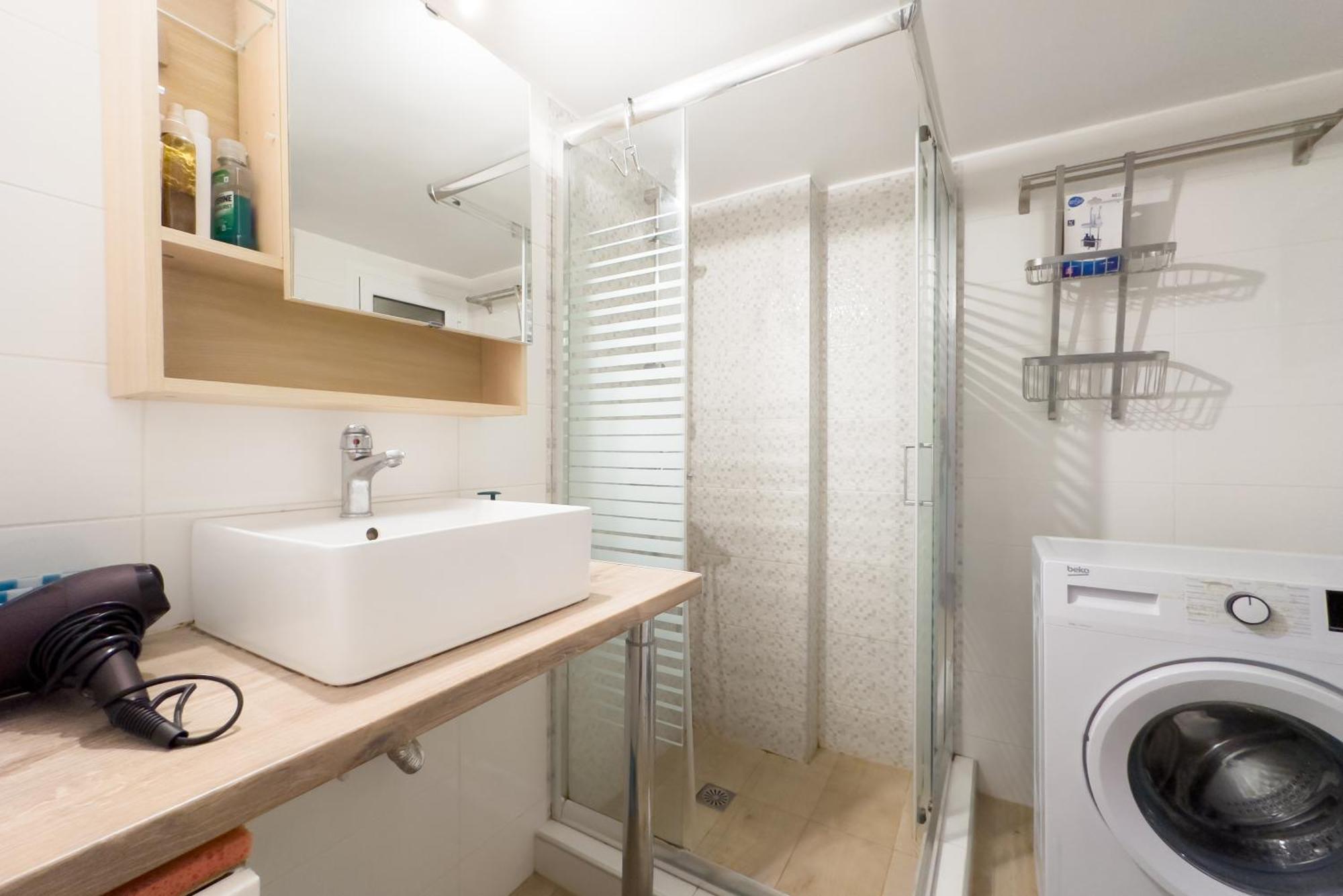 Urban Comfort Apt Near Downtown アテネ エクステリア 写真