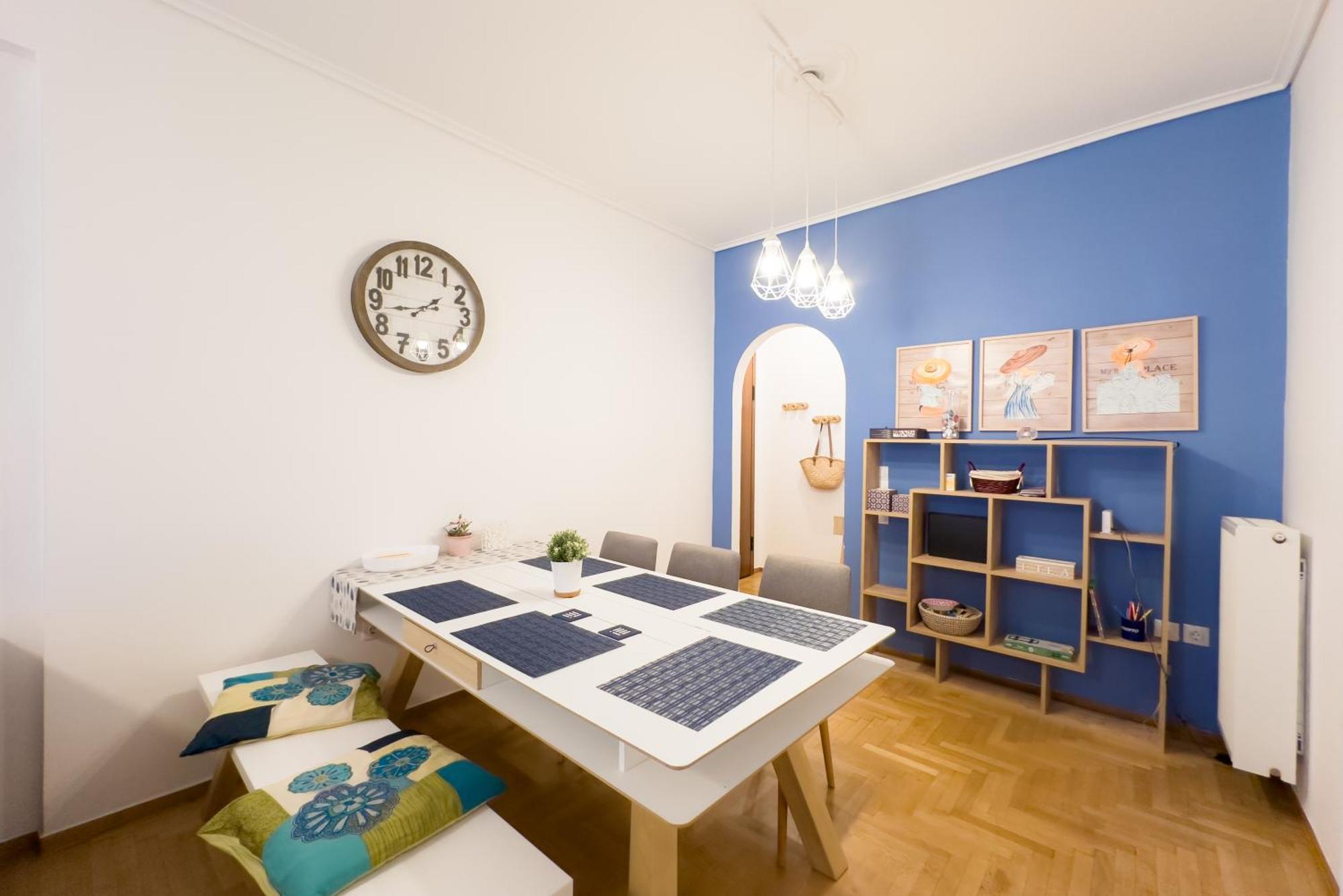 Urban Comfort Apt Near Downtown アテネ エクステリア 写真